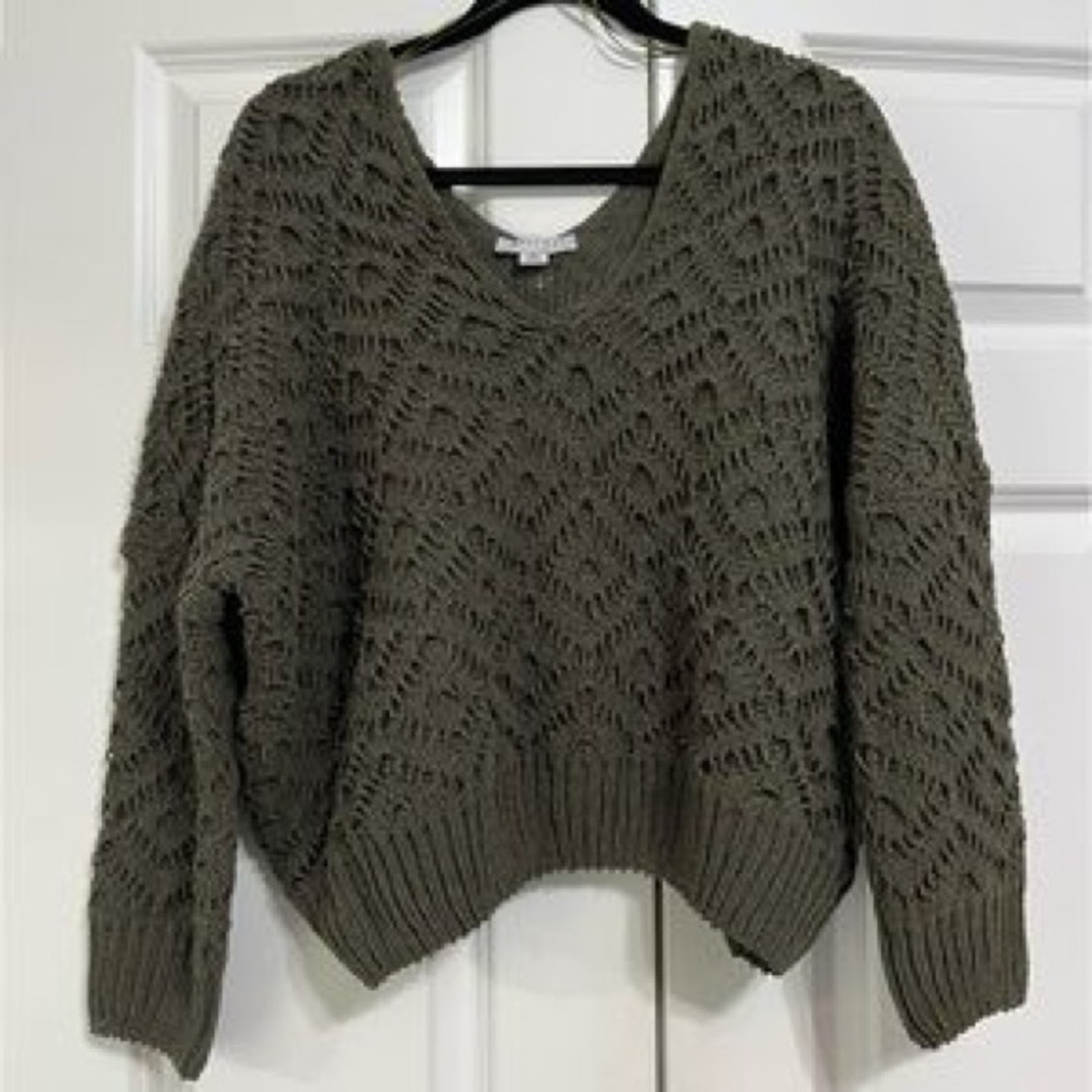 FAVLUX Deep Green V-Neck Sweater